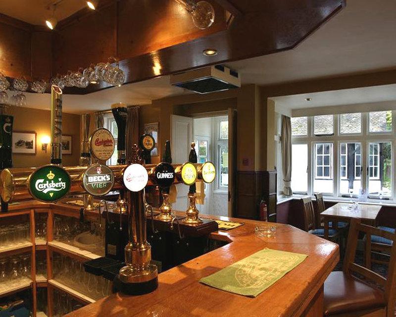 Hurtwood Hotel Peaslake Restaurante foto