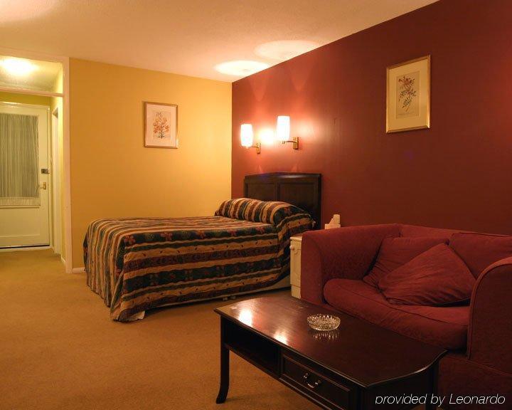 Hurtwood Hotel Peaslake Habitación foto